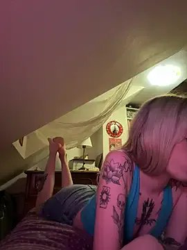 marnemzavar444 on StripChat