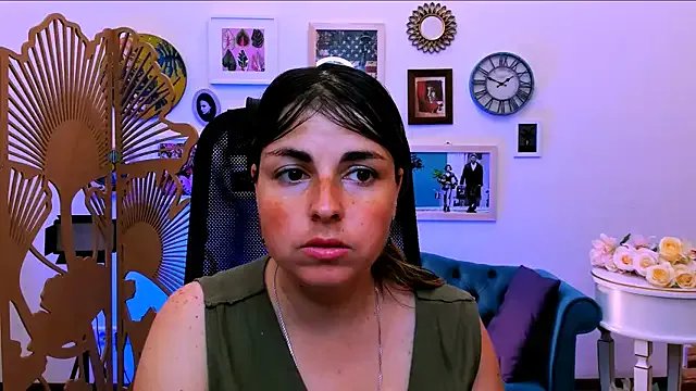 MartaEdams on StripChat