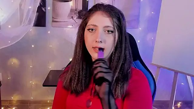 Mary_Miiller on StripChat