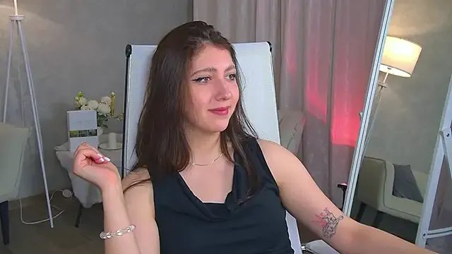 Mary_Miiller on StripChat