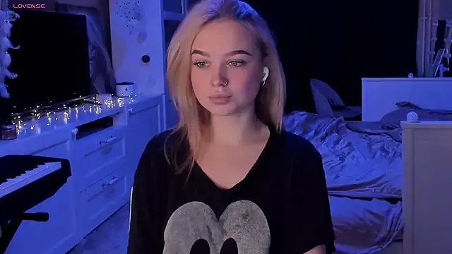 MaryDreaminess on StripChat