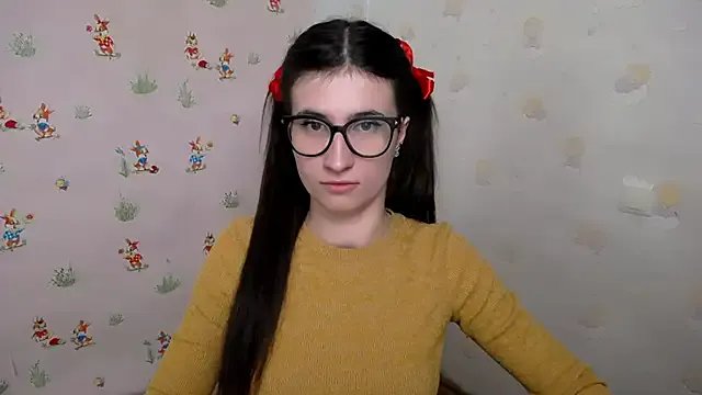 MaryEm976 on StripChat