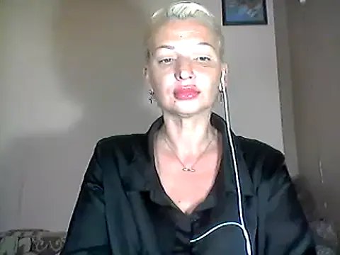 MaryJane441 on StripChat