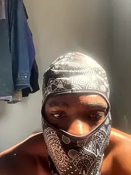 Maskman941 on StripChat