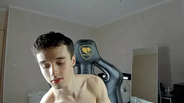 MasonWarholl on StripChat