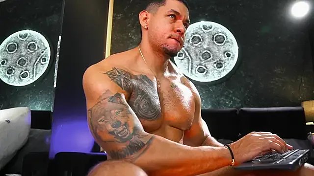 StripChat MassimoWalton2 is Freechat MassimoWalton2 — naked show