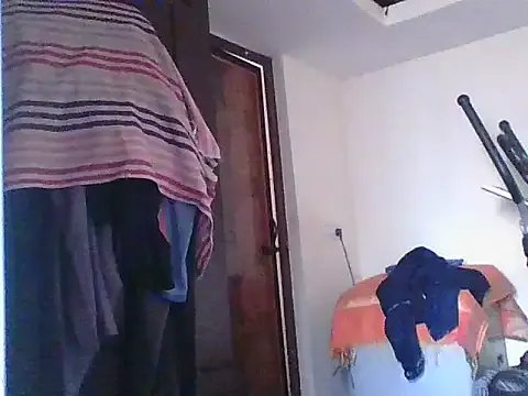 Mathi_cam on StripChat