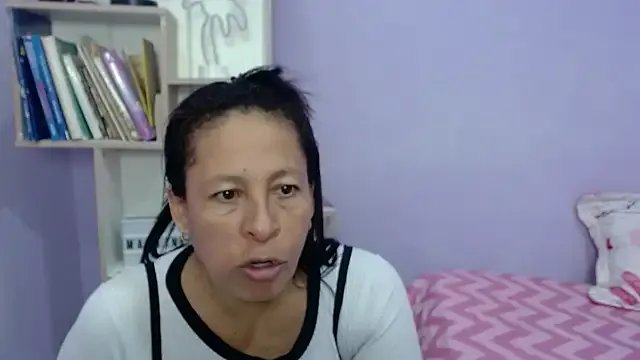 mature_martina on StripChat