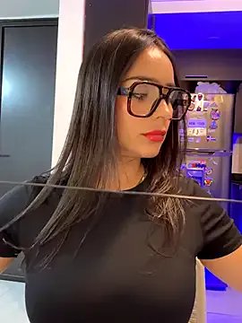 Mau_White on StripChat