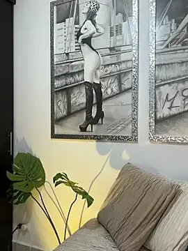 Mau_White on StripChat