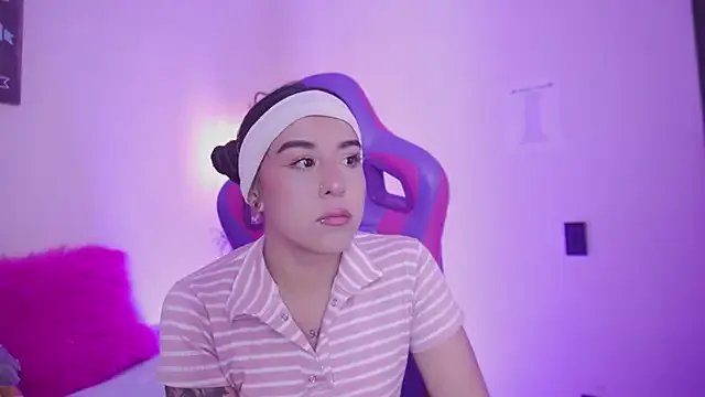 mavi_boo — spank tits + press nipples