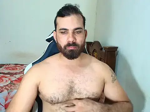 Freechat max_love255 on StripChat