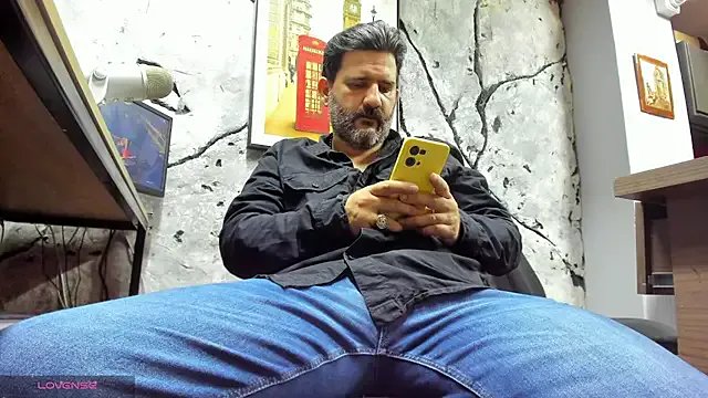 Maxi_thebig_daddy on StripChat