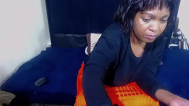 Freechat MaximTease24 on StripChat