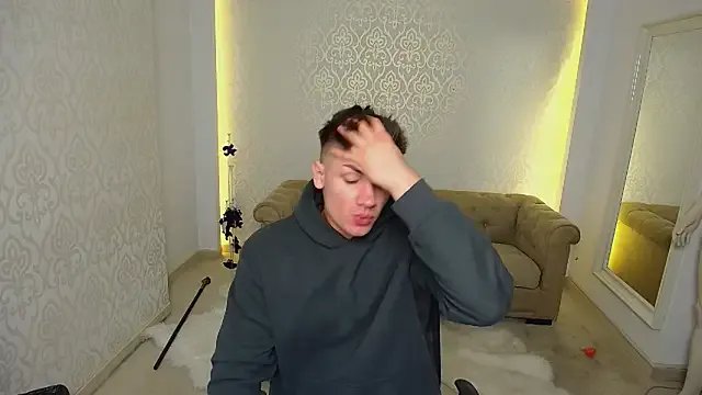 MaxKaiden on StripChat