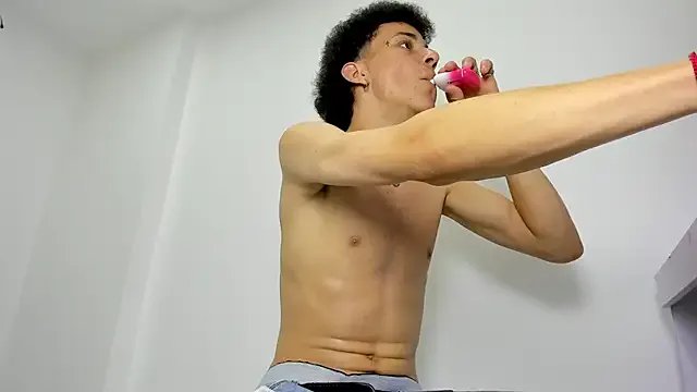 Maxxx_bigcockx — show cum