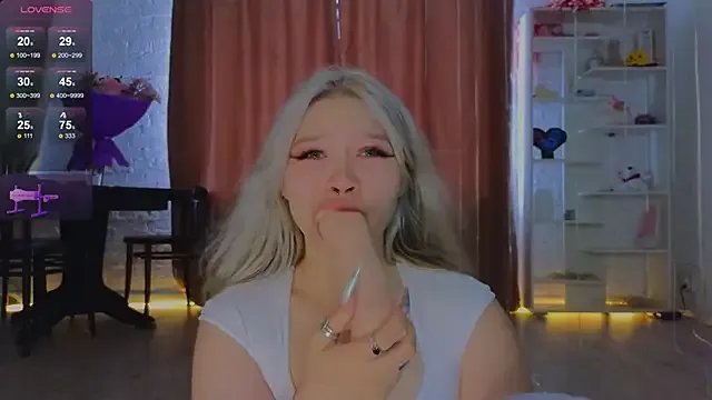 May_aster on StripChat