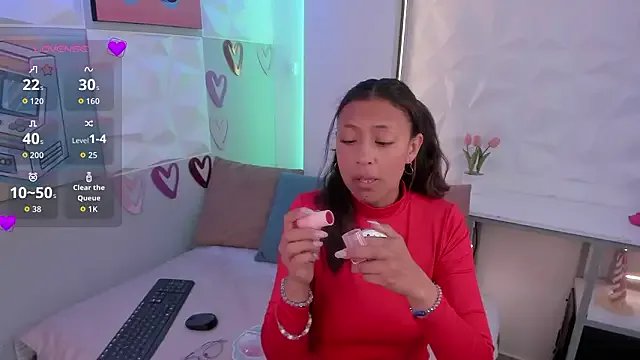 maya_cardona — stretch ass & Tease ASSHOLE