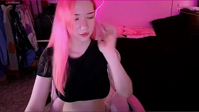 Maya_Viola on StripChat