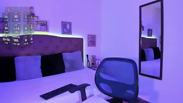 MAYASMITH__ on StripChat