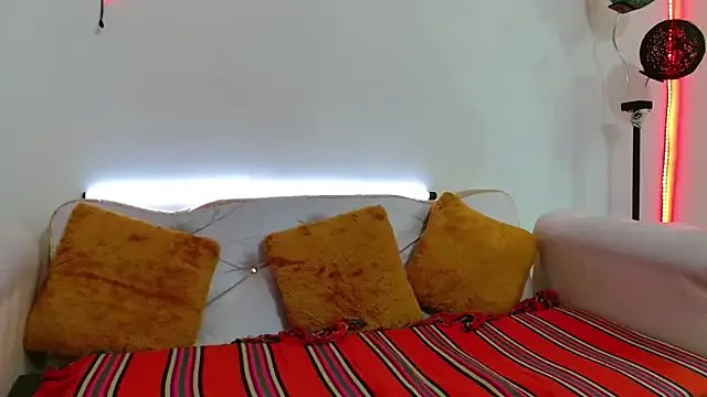 Megan_Blaze01 — spanks on ass X10 in oil ass