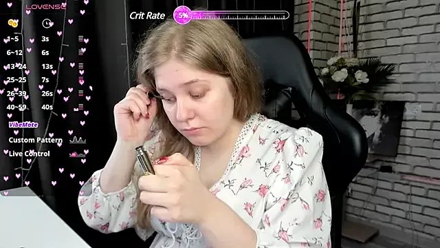 Megan_Violer on StripChat