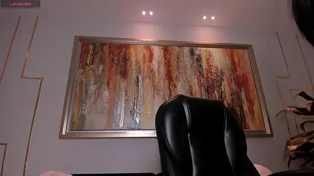 MeganCross1 on StripChat