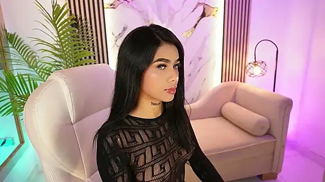 MeganLowell on StripChat