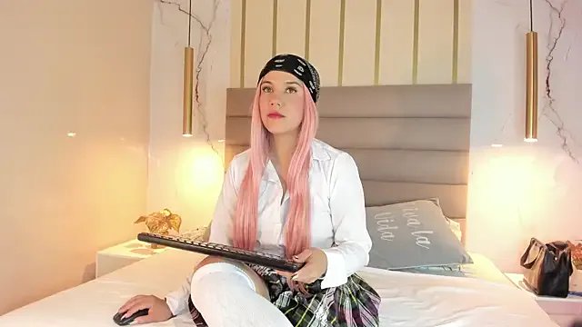 Freechat MelaniieRoux on StripChat