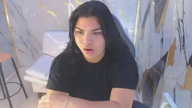 melany_rouse18 on StripChat