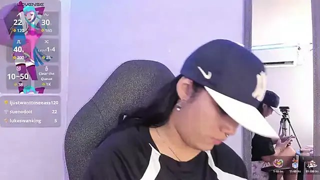 melany_rouse18 on StripChat