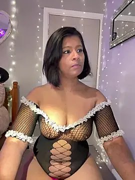 Melarose82 on StripChat