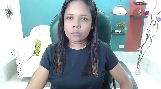 Melikasweetz on StripChat