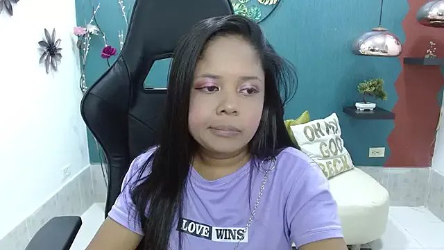 Melikasweetz on StripChat