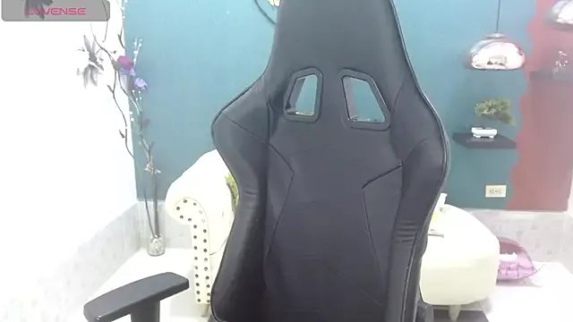 Melikasweetz on StripChat