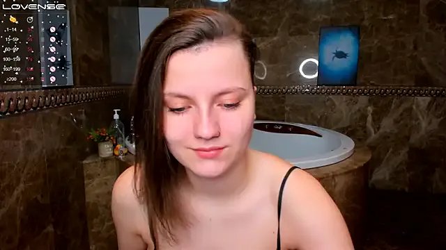 MelindaTin on StripChat