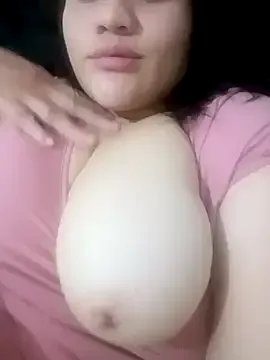 melissa4855 on StripChat