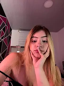 Melissa_coll on StripChat