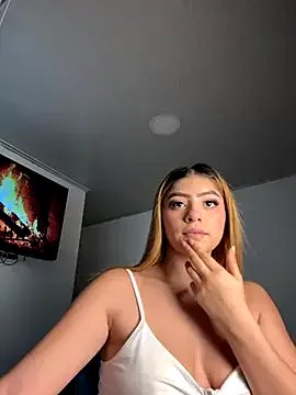 Melissa_coll on StripChat