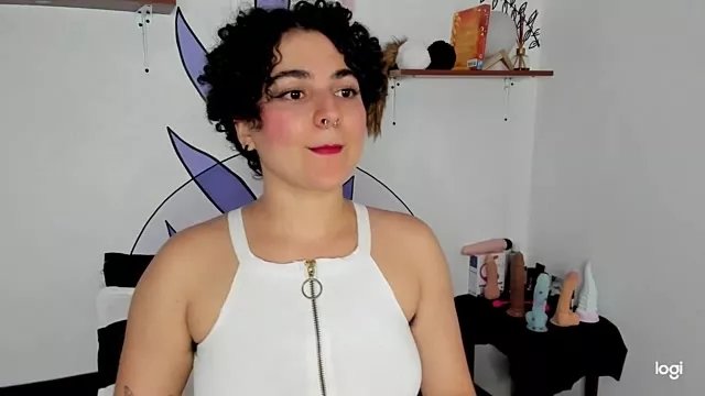 merida_bell18 on StripChat