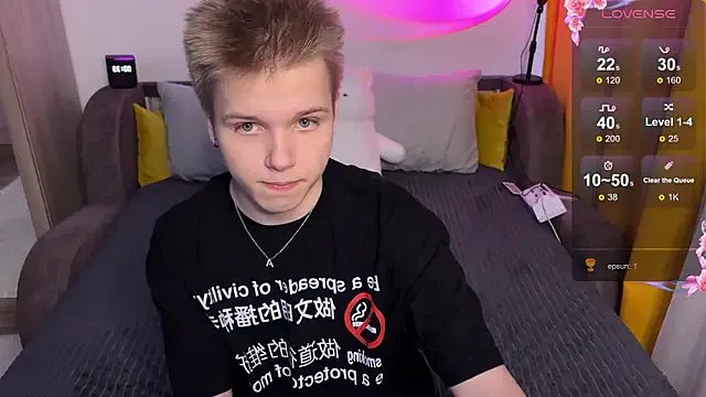 StripChat metarion is Freechat metarion — cum show