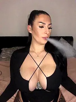 Mia-Bremer on StripChat