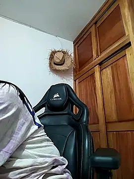 Mia_Hampton on StripChat