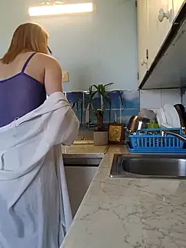 Mia_RainX on StripChat