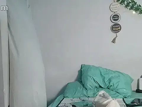 Mia_sexylatin on StripChat