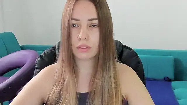 Mia_shy1 on StripChat