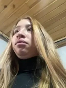 mia_skys — Freechat on StripChat