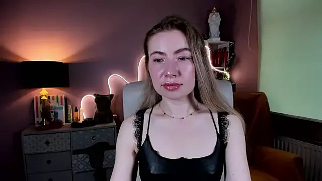 Mia_Tasty on StripChat