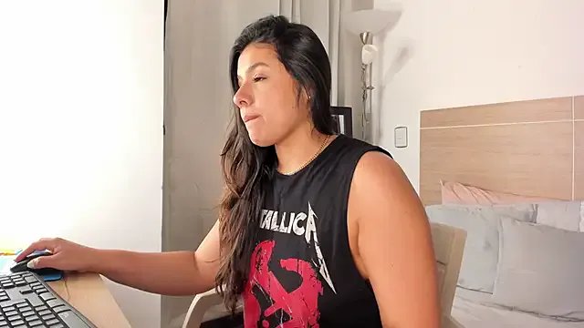 miaa_daniels on StripChat