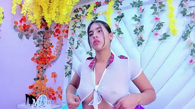 Miaa_Davis_ on StripChat